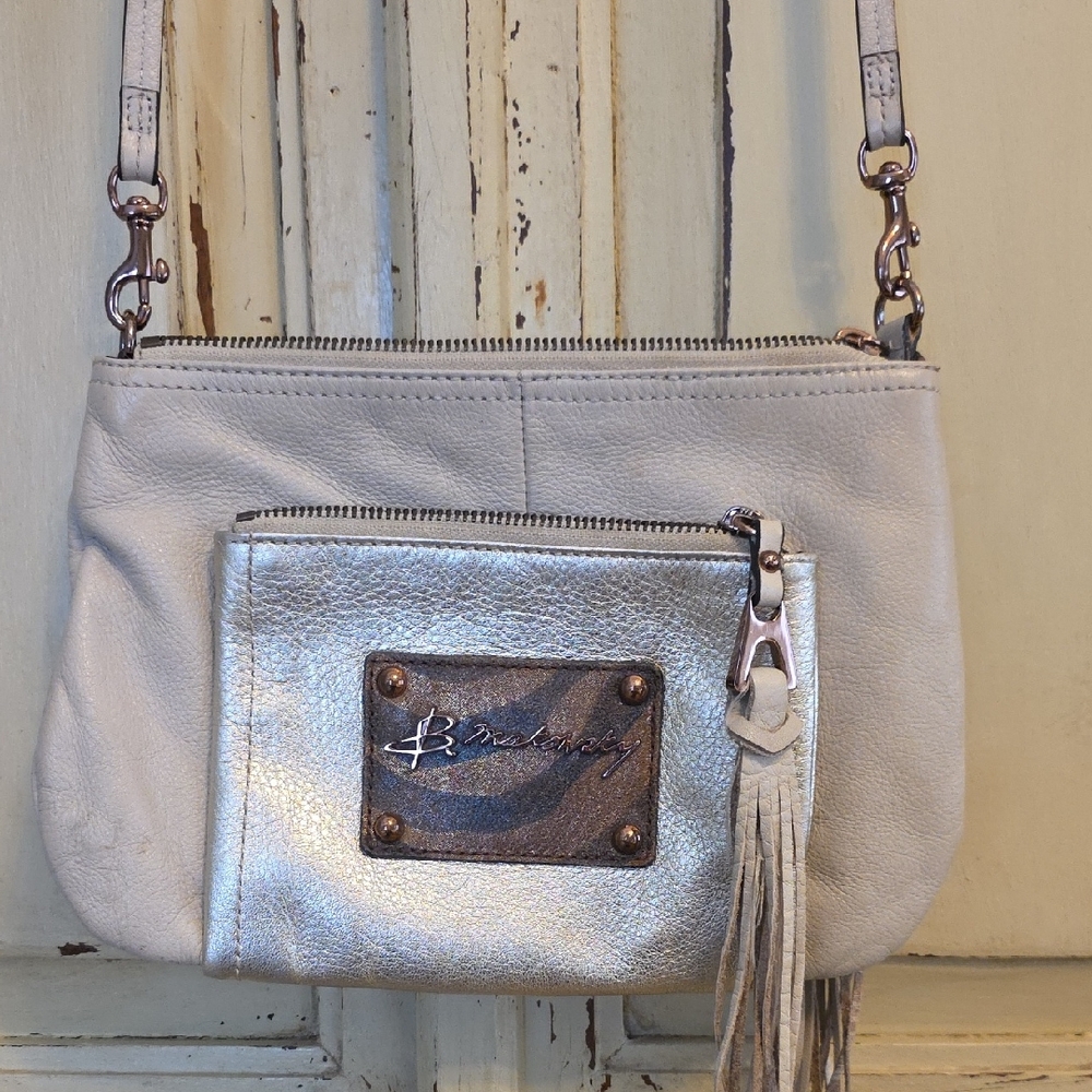 B. Makowsky Women's Crossbody Bag Beige And Champagne Metallic Animal Print